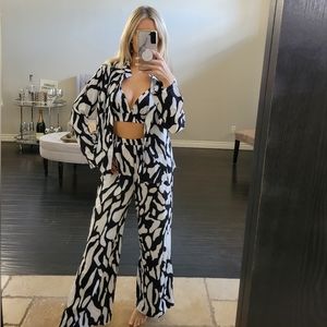 3 piece black and white set